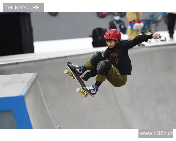 武汉滑板队与南京滑板队赛后复盘分析比赛经验与战术调整