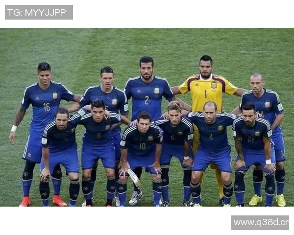 球衣设计创新：从传统到现代的演变与个性化定制趋势探讨